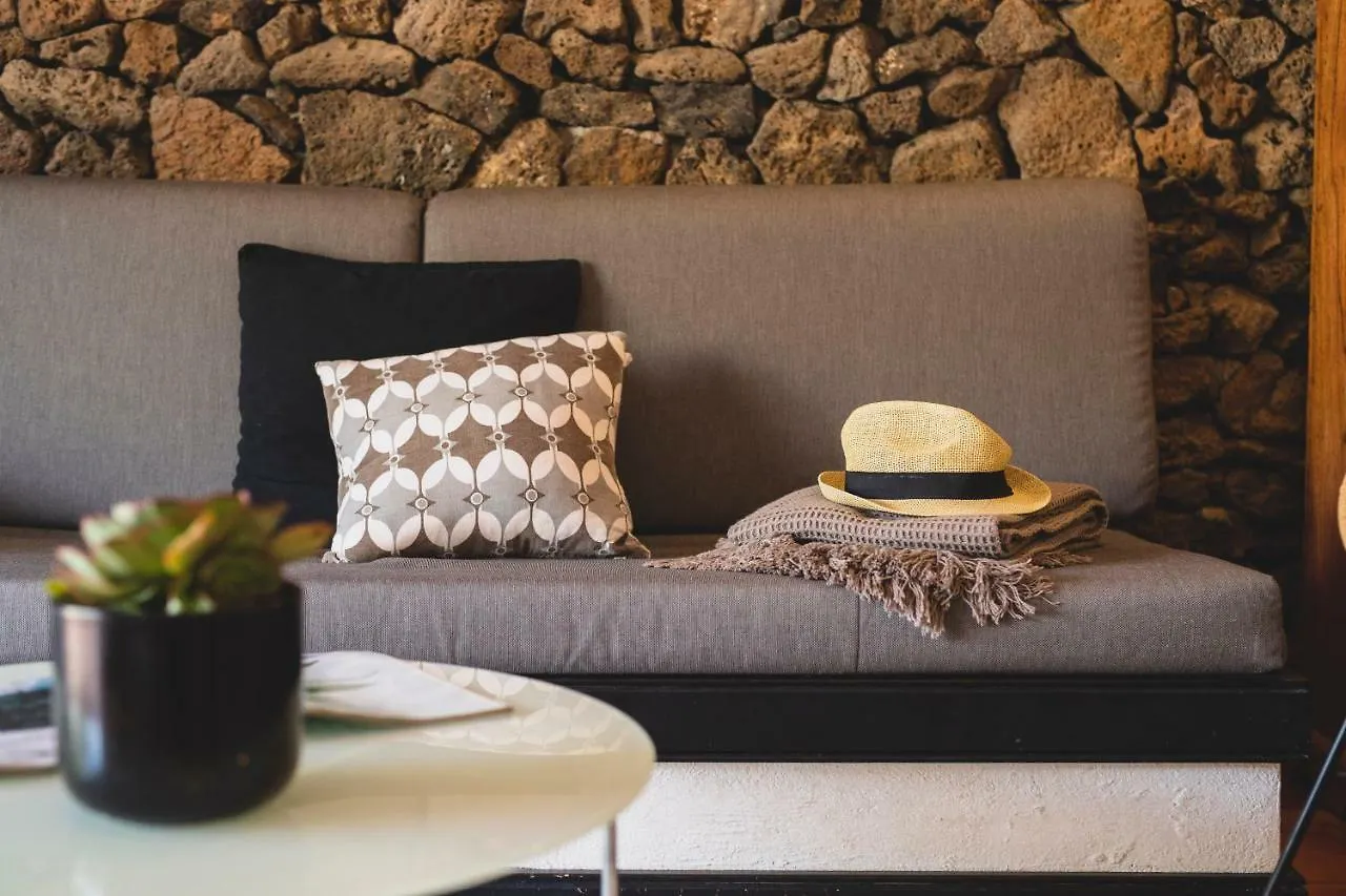 Guest house Finca Malvasia Rural Estate & Vineyard Tias Spain